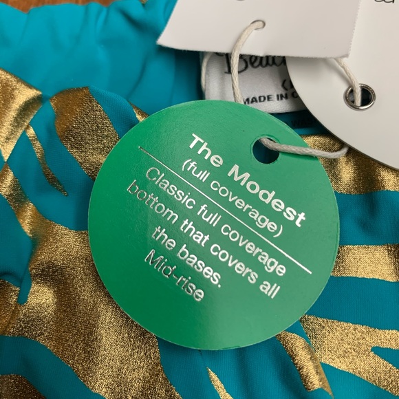 Beach Bunny Bikini. - Picture 5 of 7